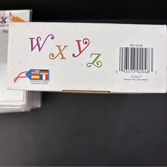 Sizzix Simple Impressions Embossing Folders - Monogram Alphabet Set 26 folders - Picture 5 of 11